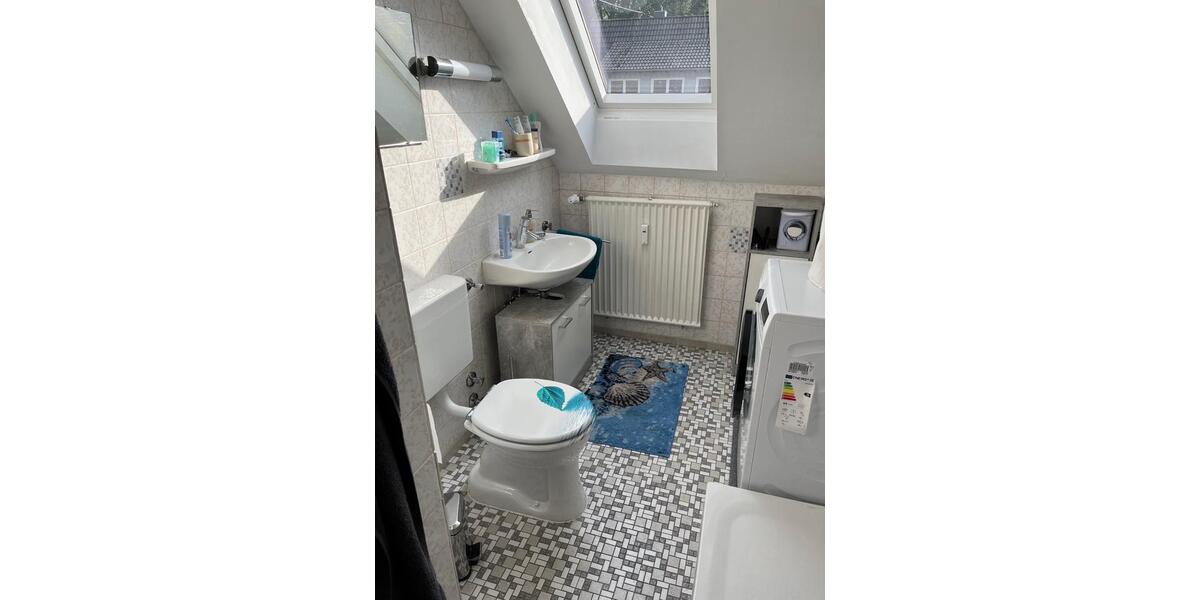 Dachgeschoßwohnung Saarbrücken Dudweiler - 1 Zimmer, 25 m&sup2;, 340&euro; | Angebot:24550102