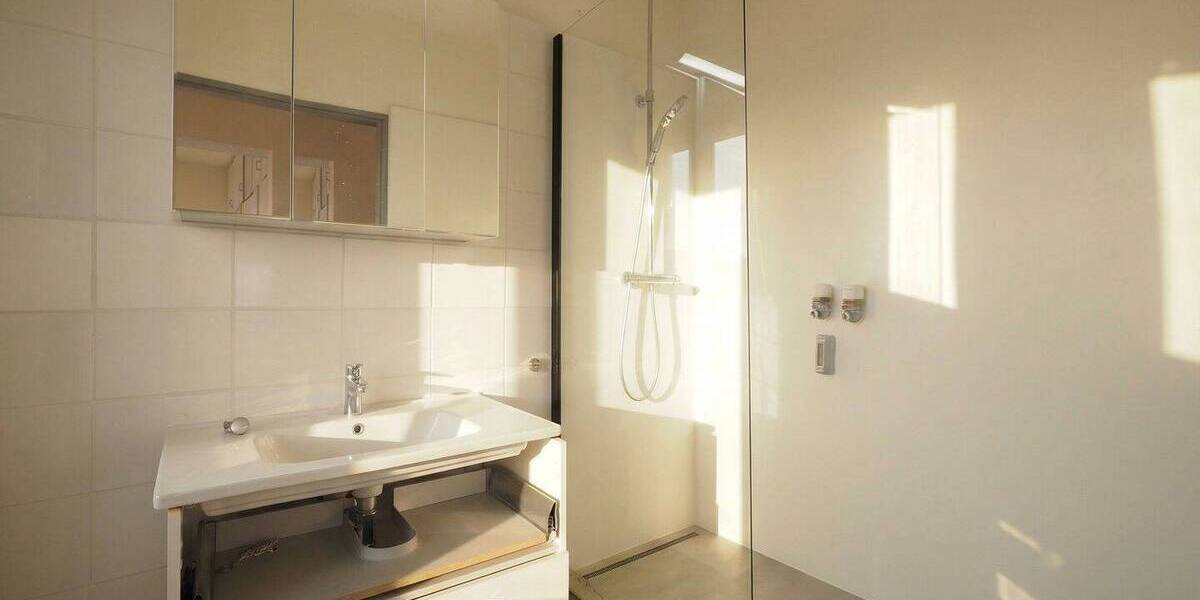 Etagenwohnung Saarbrücken Eschberg - 3 Zimmer, 84 m&sup2;, 159.000&euro; | Angebot:25996978