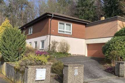 Haus Landstuhl - 9 Zimmer, 248 m&sup2;, 430.000&euro; | Angebot:26030459