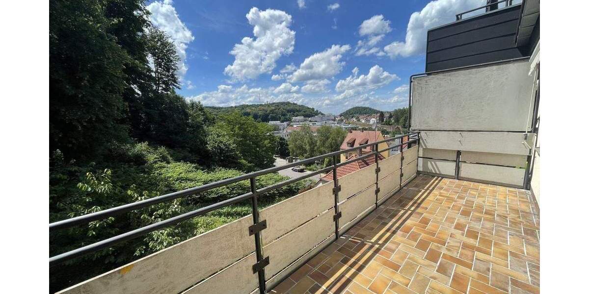 Etagenwohnung Saarbrücken Schafbrücke - 4 Zimmer, 95 m&sup2;, 229.000&euro; | Angebot:25905876