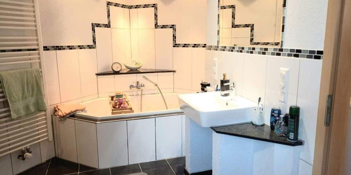 Mehrfamilienhaus, Wohnhaus Rodalben - 4 Zimmer, 125 m&sup2;, 215.000&euro; | Angebot:25683931