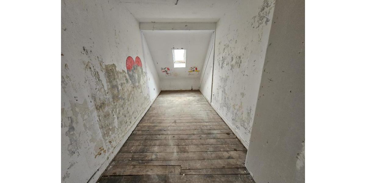 ObjNr:19582 - Renovierungsbedürftiges 4 Fam.-Mehrfamilienhaus in zentraler Lage - Zweifamilienhaus Pirmasens Fehrbach | Angebot:17823307