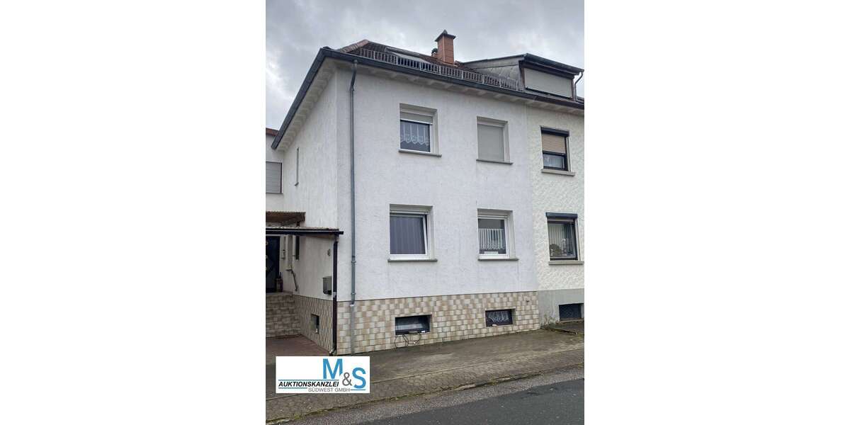 Einfamilienhaus Blieskastel - 7 Zimmer, 185 m&sup2;, 269.000&euro; | Angebot:23036311