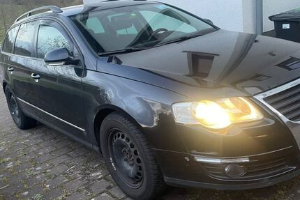 VW Passat Variant 323.000 km 2.500 &euro; Illingen 66557