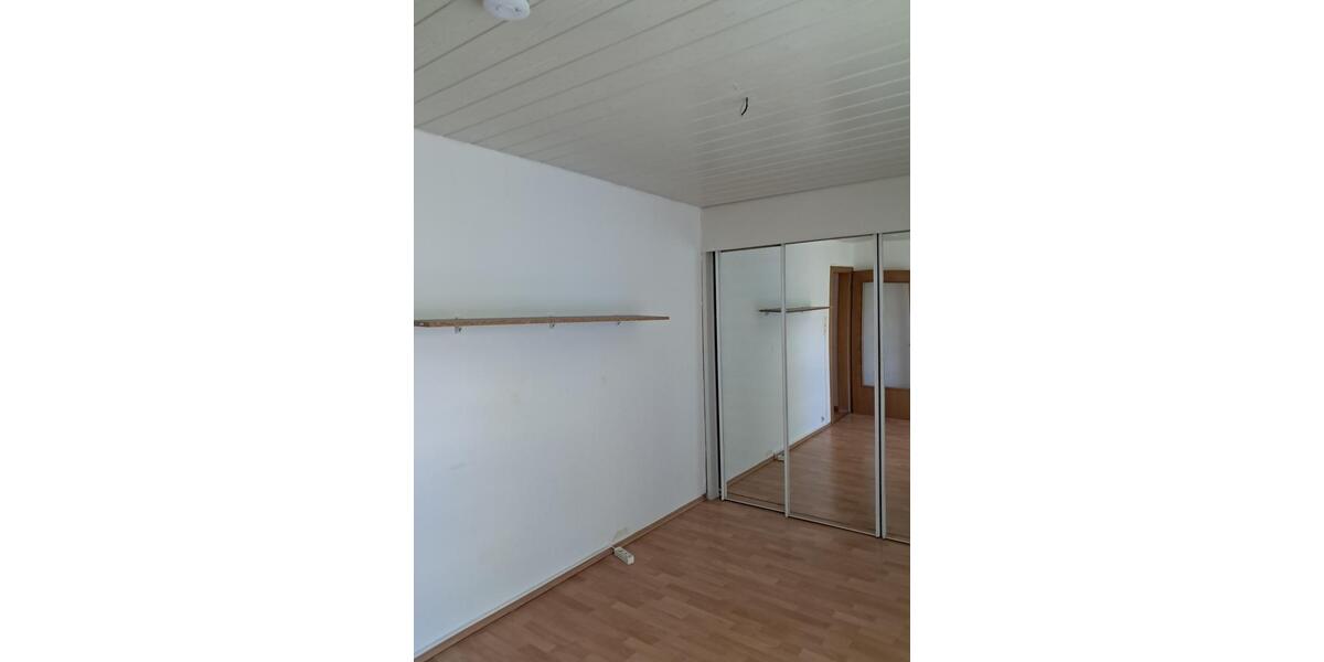 Etagenwohnung Pirmasens Niedersimten - 3 Zimmer, 67 m&sup2;, 65.000&euro; | Angebot:26800066