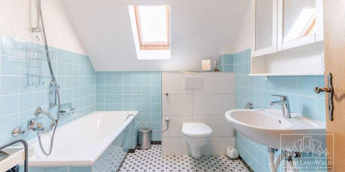 Einfamilienhaus Schweix - 9 Zimmer, 222 m&sup2;, 269.750&euro; | Angebot:25798626