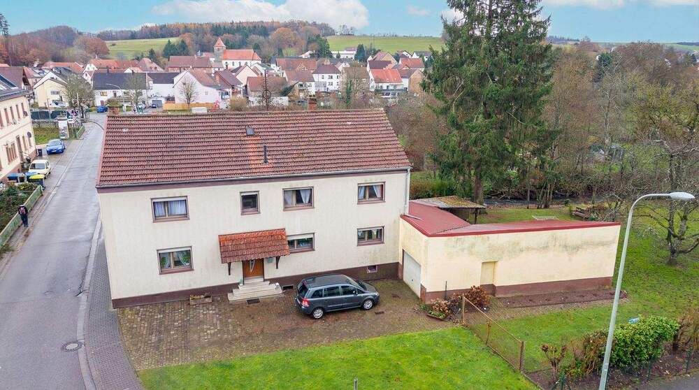 Einfamilienhaus Dellfeld - 8 Zimmer, 214 m&sup2;, 165.000&euro; | Angebot:25691422