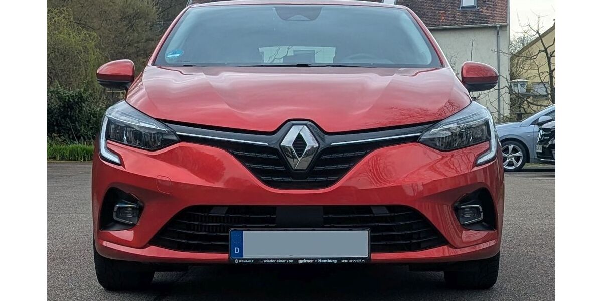 Renault Clio 62.111 km 10.900 &euro; SAARBRUECKEN 66117