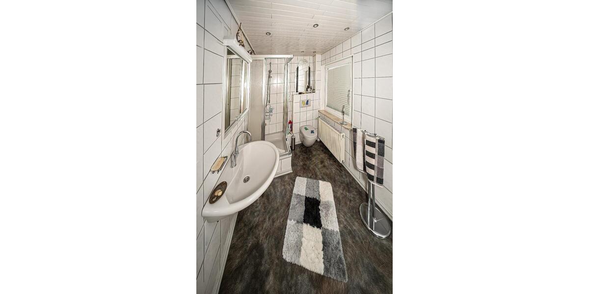 Einfamilienhaus Waldmohr - 6 Zimmer, 160 m&sup2;, 320.000&euro; | Angebot:25992518