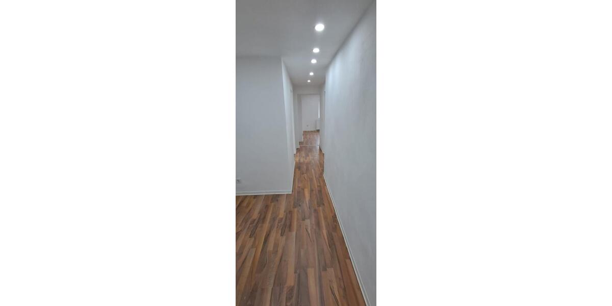 Dachgeschoßwohnung Sankt Wendel - 1 Zimmer, 80 m&sup2;, 750&euro; | Angebot:25053195