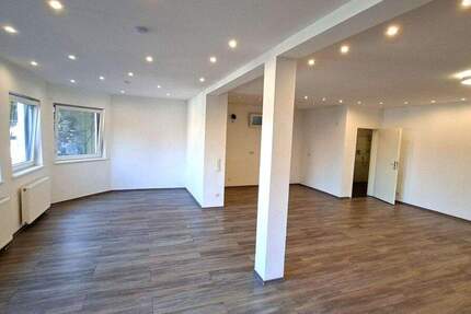 Wohnung Neunkirchen/Saar Innenstadt - 2 Zimmer, 95 m&sup2;, 115.000&euro; | Angebot:25673997