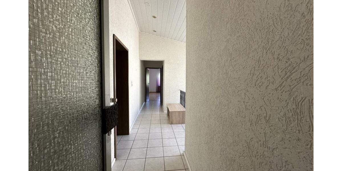 Mehrfamilienhaus, Wohnhaus Merzalben - 8 Zimmer, 255 m&sup2;, 239.000&euro; | Angebot:25821371