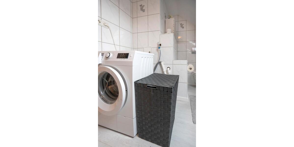 Dachgeschoßwohnung Steinwenden - 3 Zimmer, 70 m&sup2;, 1.150&euro; | Angebot:24845445