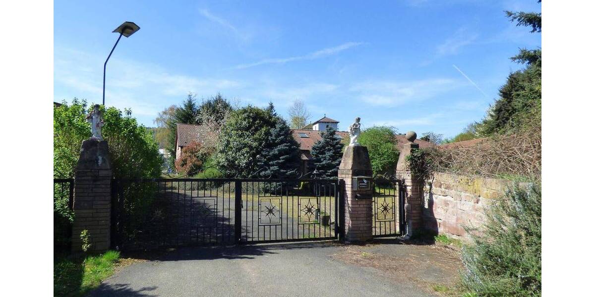 Mehrfamilienhaus, Wohnhaus Landstuhl - 8 Zimmer, 252 m&sup2;, 599.000&euro; | Angebot:26207457