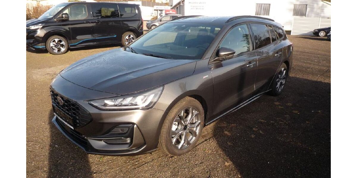 Ford Focus 2.000 km 28.990 &euro; Freisen 66629