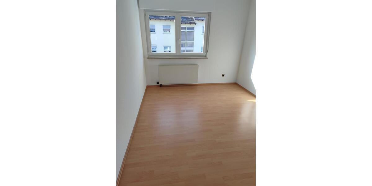 Einfamilienhaus Waldmohr - 5 Zimmer, 143 m&sup2;, 1.400&euro; | Angebot:26583311