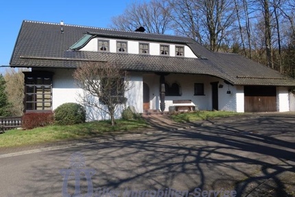 Schöne Landhaus-Villa in unverbaubarer Orts- und Waldrandlage von Homburg - Haus Homburg | Angebot:15024068