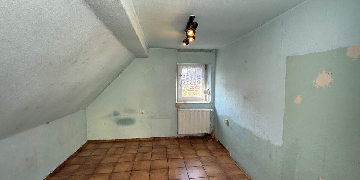 Einfamilienhaus Erzenhausen - 5 Zimmer, 125 m&sup2;, 189.000&euro; | Angebot:25689463