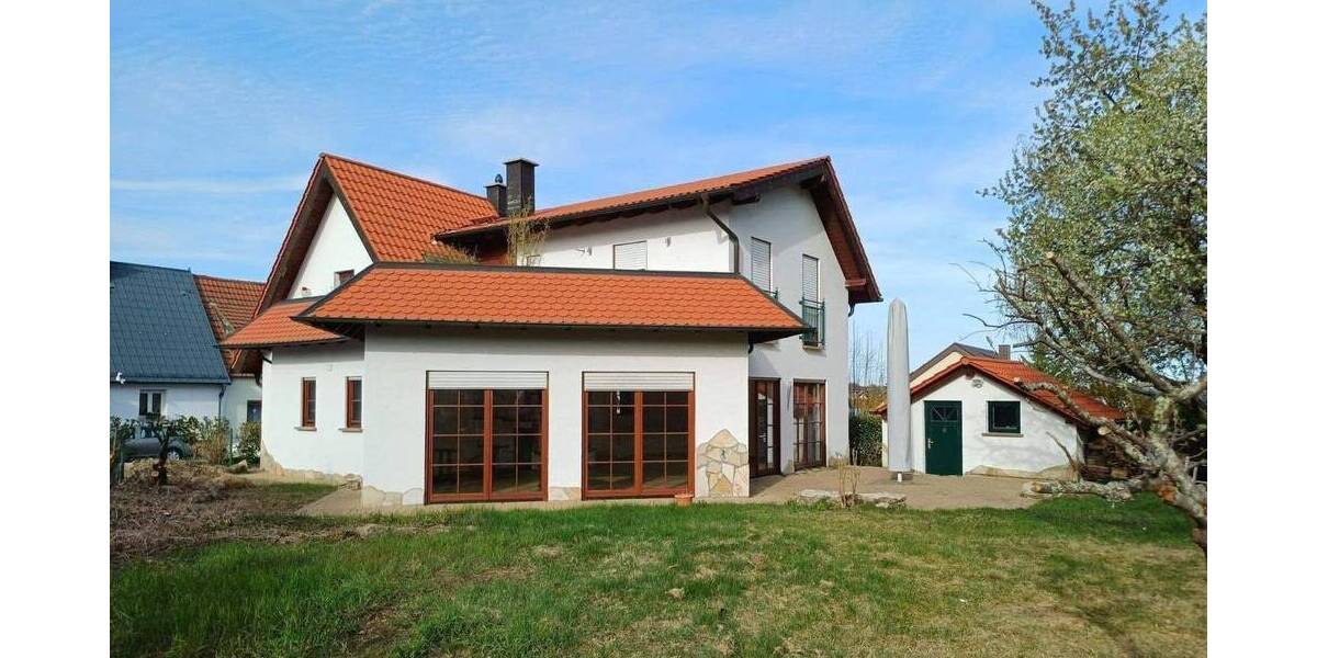 Mehrfamilienhaus, Wohnhaus Sankt Ingbert St. Ingbert - 6 Zimmer, 180 m&sup2;, 645.000&euro; | Angebot:26797426