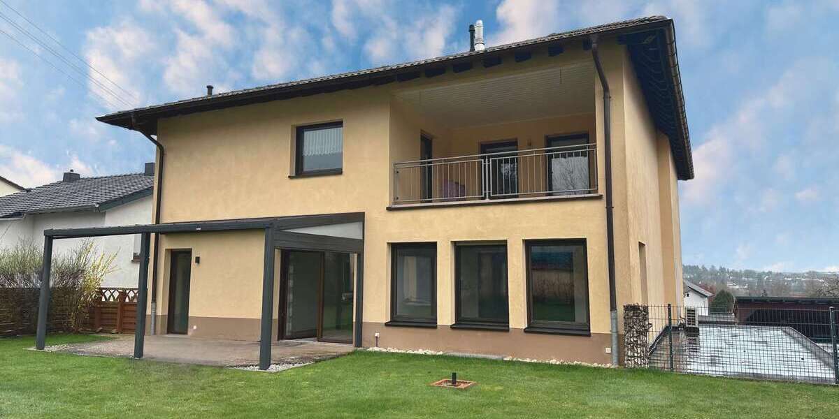Einfamilienhaus Ramstein-Miesenbach / Miesenbach Miesenbach - 10 Zimmer, 340 m&sup2;, 649.000&euro; | Angebot:25986901
