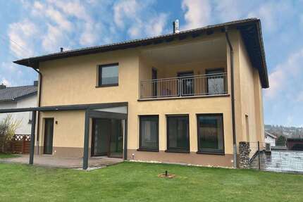 Haus Ramstein-Miesenbach / Miesenbach Miesenbach - 10 Zimmer, 340 m&sup2;, 649.000&euro; | Angebot:25986901