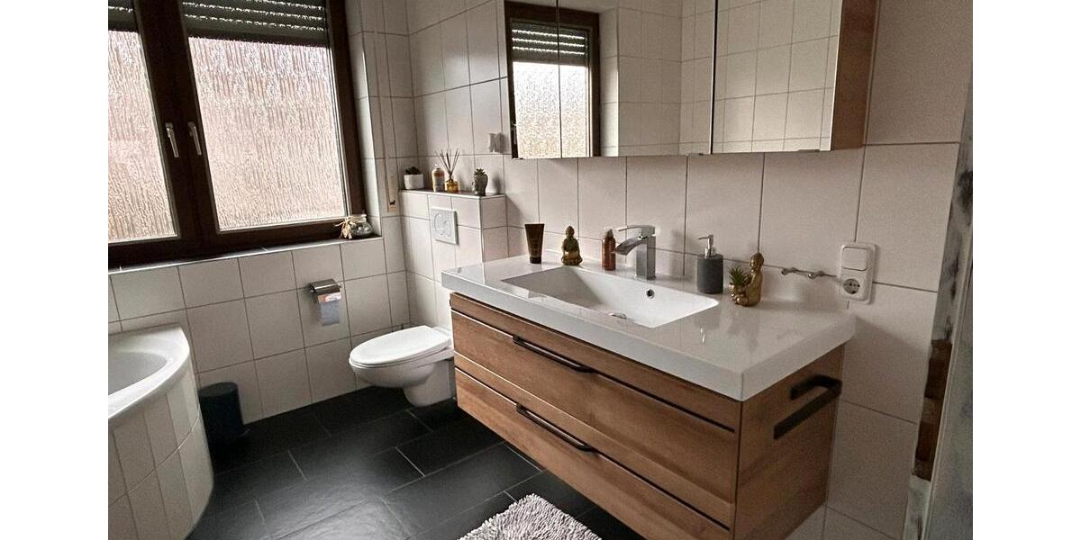 Etagenwohnung Riegelsberg - 5 Zimmer, 125 m&sup2;, 285.000&euro; | Angebot:26111976