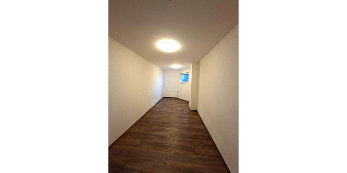 Etagenwohnung Neunkirchen/Saar Innenstadt - 2 Zimmer, 95 m&sup2;, 115.000&euro; | Angebot:25673997