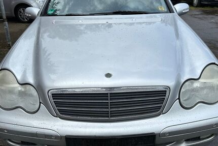 Mercedes-Benz C 200 131.611 km 3.999 &euro; Homburg 66424