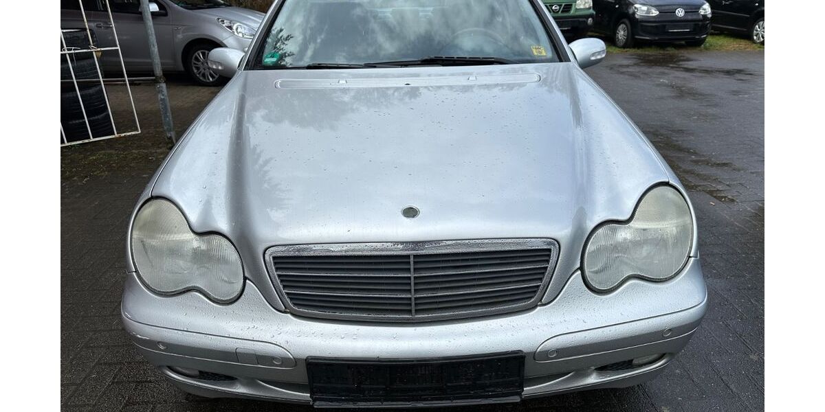 Mercedes-Benz C 200 131.611 km 3.999 &euro; Homburg 66424