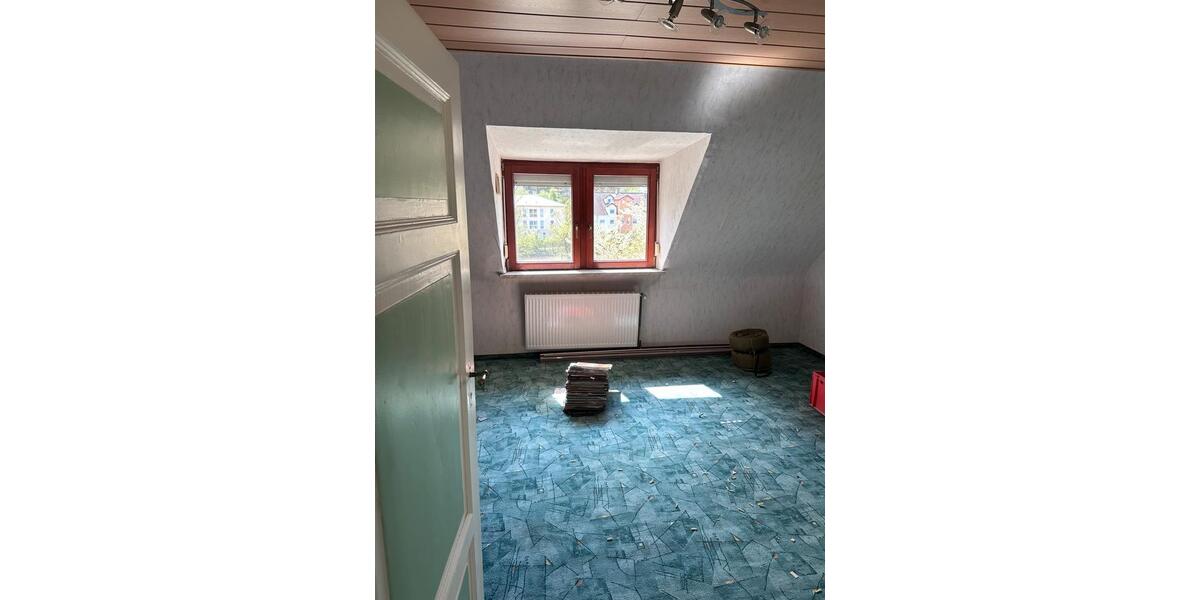 Reihenhaus Ottweiler - 6 Zimmer, 120 m&sup2;, 195.000&euro; | Angebot:27023550