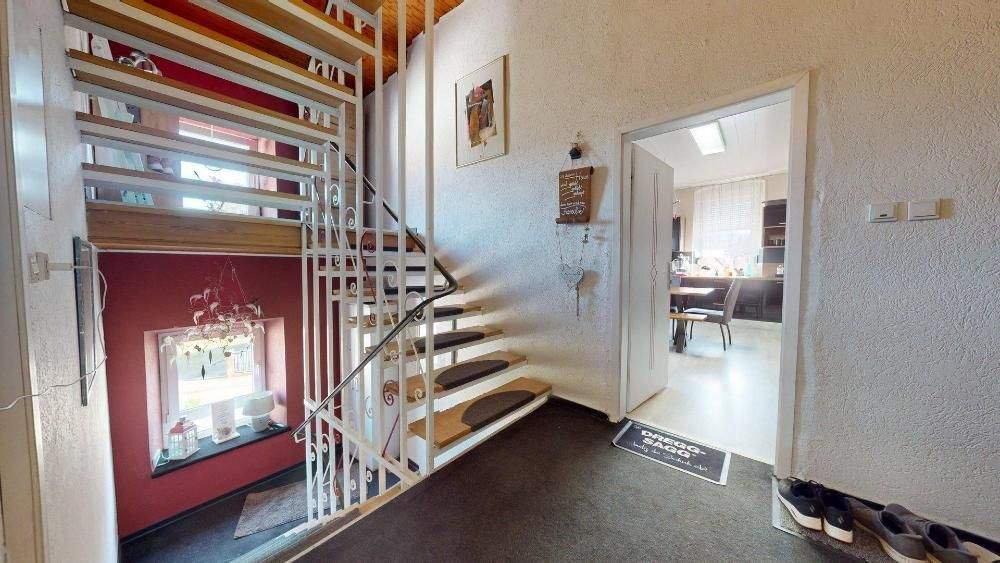 Mehrfamilienhaus, Wohnhaus Lemberg - 9 Zimmer, 320 m&sup2;, 269.000&euro; | Angebot:25837705