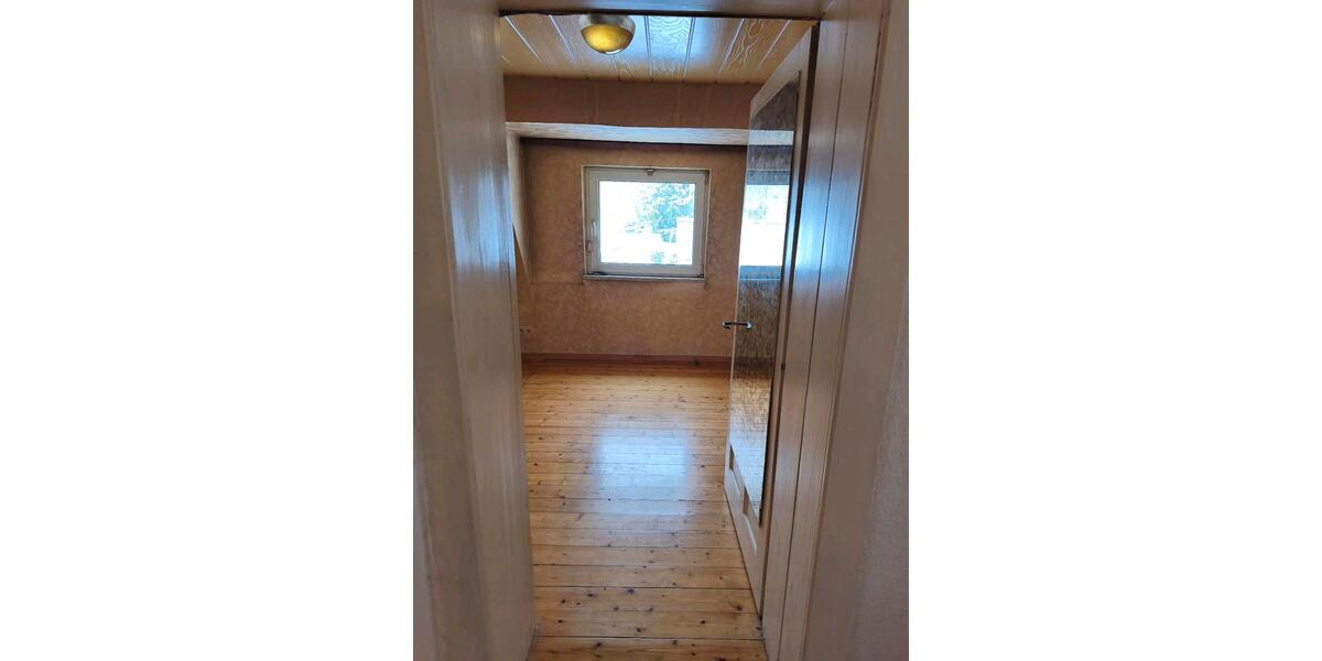 Etagenwohnung Riegelsberg - 4 Zimmer, 90 m&sup2;, 650&euro; | Angebot:25543033