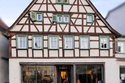 Haus Landstuhl - 5 Zimmer, 350 m&sup2;, 419.000&euro; | Angebot:26122917