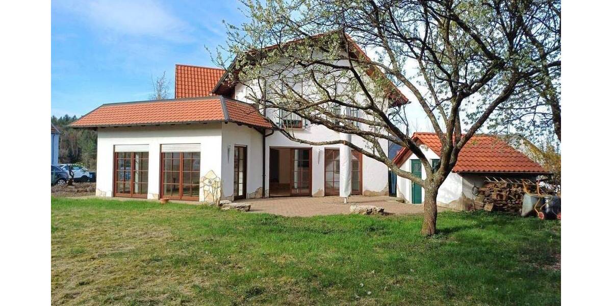 Mehrfamilienhaus, Wohnhaus Sankt Ingbert St. Ingbert - 6 Zimmer, 180 m&sup2;, 645.000&euro; | Angebot:26797426
