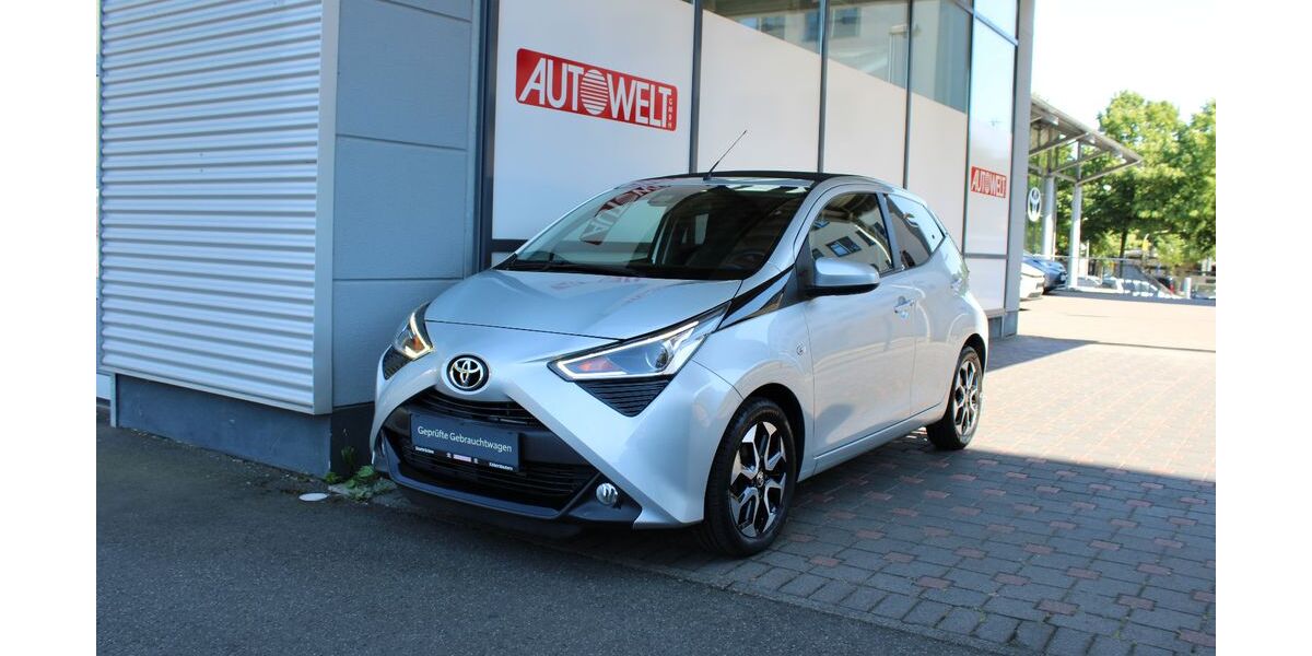 Toyota Aygo (X) 38.200 km 11.990 &euro; Saarbrücken 66113