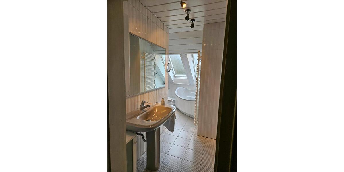 Dachgeschoßwohnung Saarbrücken Brebach-Fechingen - 4 Zimmer, 86 m&sup2;, 269.000&euro; | Angebot:26476052