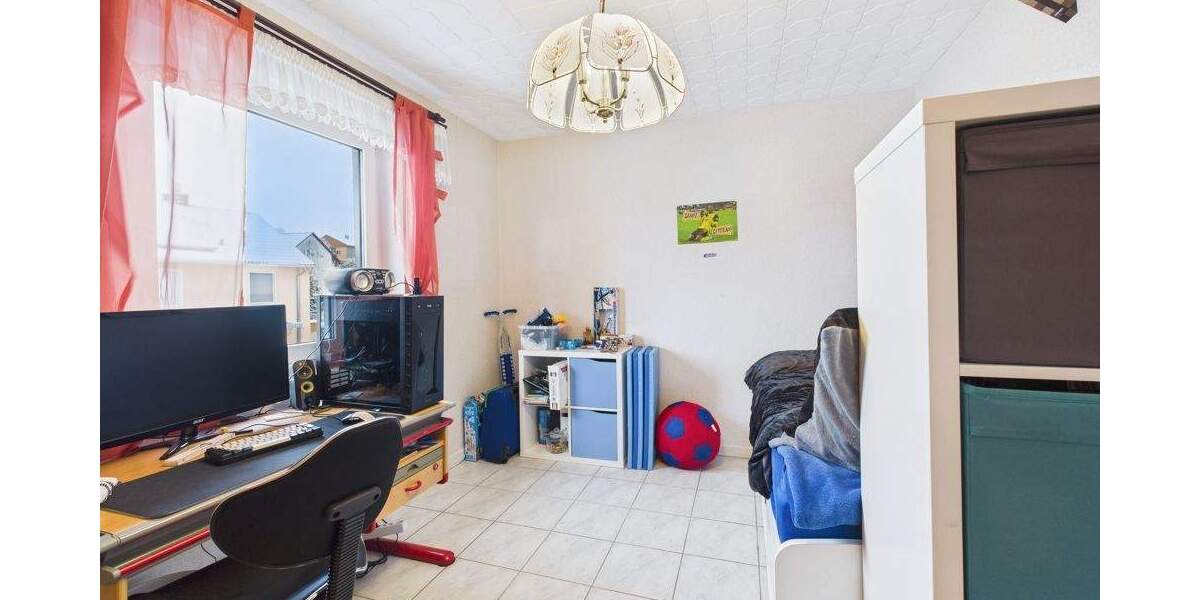 Einfamilienhaus Mandelbachtal / Ommersheim Ommersheim - 5 Zimmer, 87 m&sup2;, 145.000&euro; | Angebot:25687892