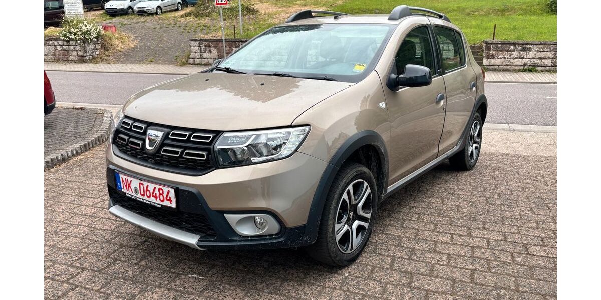 Dacia Sandero 76.386 km 8.990 &euro; Dirmingen 66571