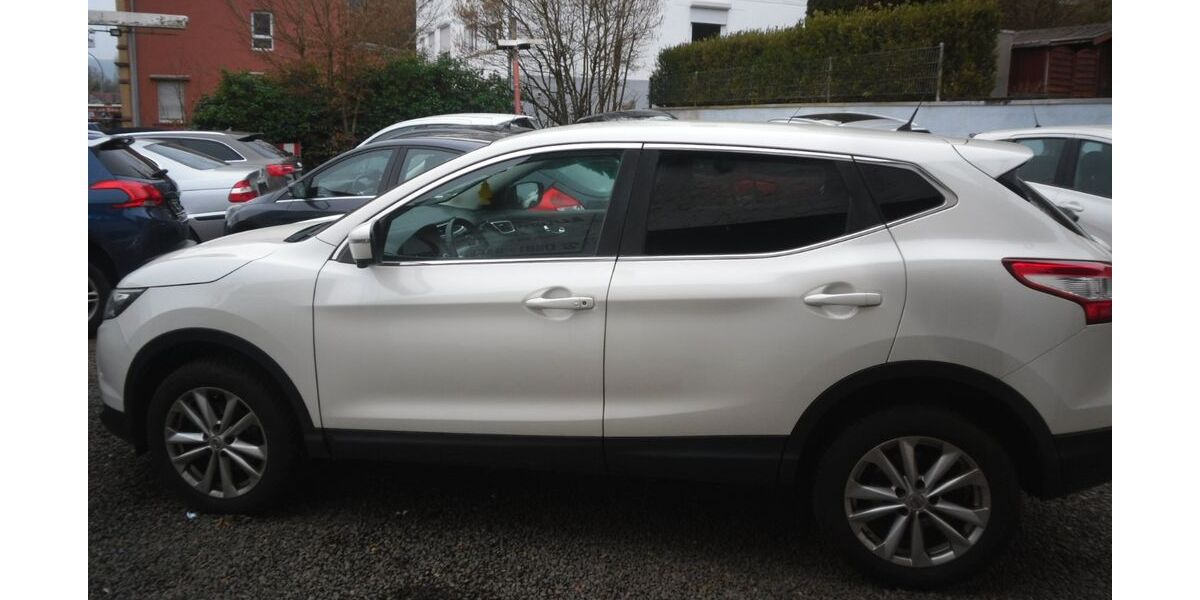Nissan Qashqai 143.000 km 9.990 &euro; Saarbruecken 66119