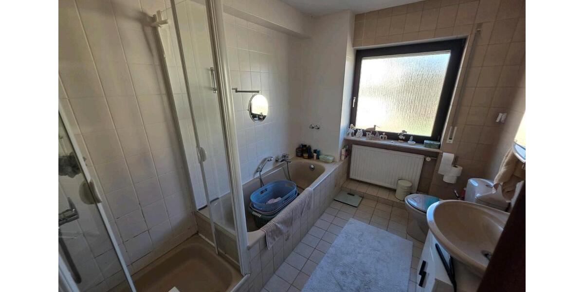 Etagenwohnung Saarbrücken Dudweiler - 3 Zimmer, 87 m&sup2;, 780&euro; | Angebot:26023306