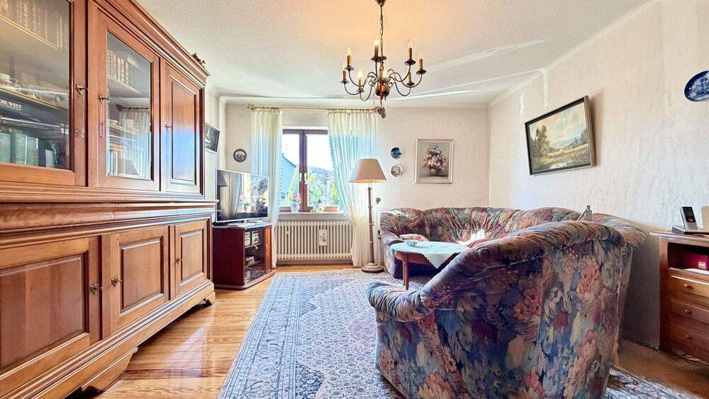 Einfamilienhaus Ottweiler - 6 Zimmer, 152 m&sup2;, 197.000&euro; | Angebot:25744090