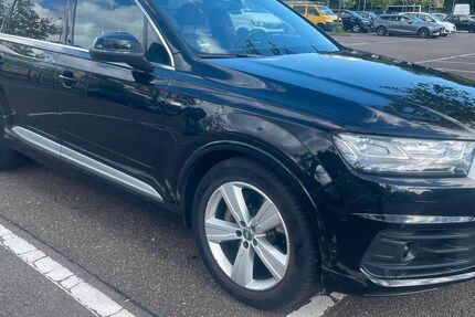 Audi Q7 233.000 km 21.500 &euro; Saarbrücken 66119