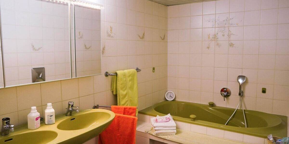 Doppelhaushälfte Saarbrücken / Dudweiler Dudweiler - 8 Zimmer, 196 m&sup2;, 449.000&euro; | Angebot:26207301