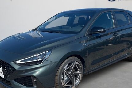 Hyundai i30 3.896 km 28.490 &euro; Pirmasens 66954