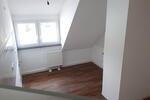 Dachgeschoßwohnung Bexbach - 4 Zimmer, 90 m&sup2;, 650&euro; | Angebot:26025748