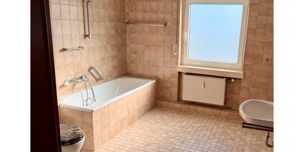 Etagenwohnung Riegelsberg - 3 Zimmer, 86 m&sup2;, 700&euro; | Angebot:25900931