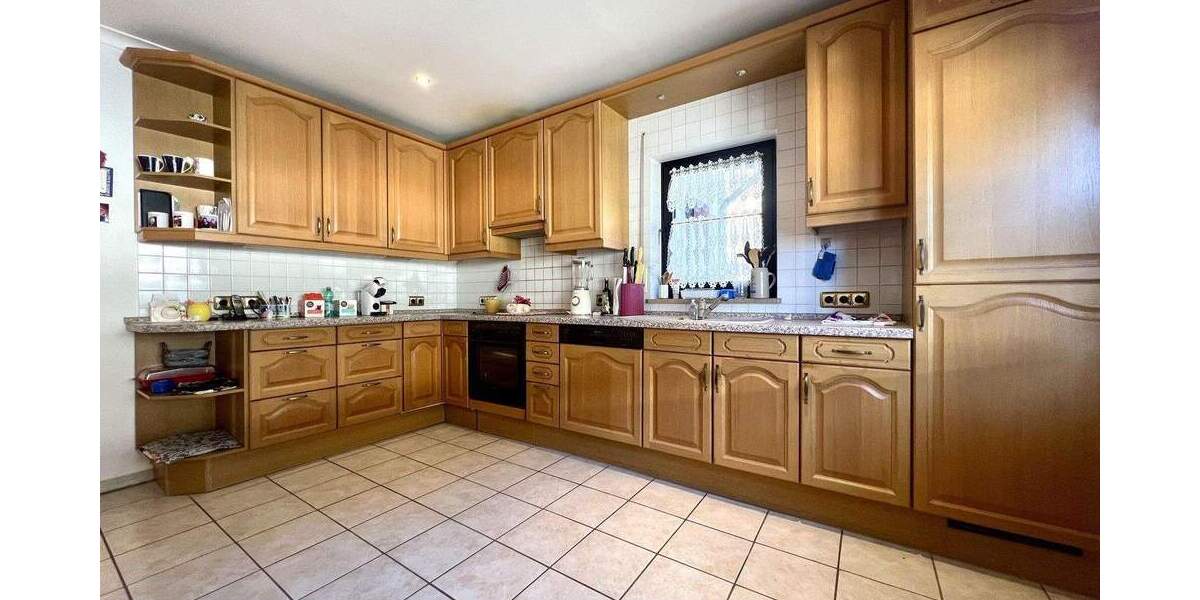 Einfamilienhaus Neunkirchen Innenstadt - 6 Zimmer, 210 m&sup2;, 395.000&euro; | Angebot:25755189