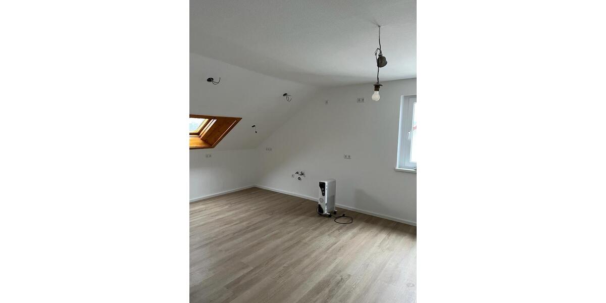 Dachgeschoßwohnung Neunkirchen Kohlhof - 3 Zimmer, 56 m&sup2;, 560&euro; | Angebot:25204546