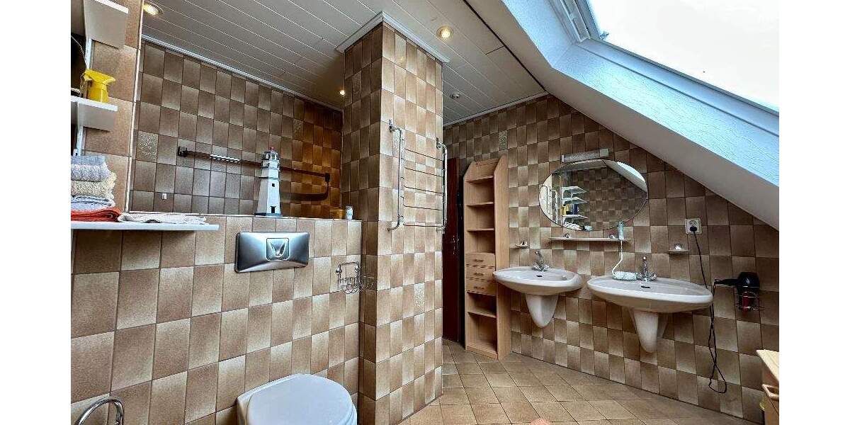 Mehrfamilienhaus, Wohnhaus Blieskastel Niederwürzbach - 5 Zimmer, 190 m&sup2;, 299.000&euro; | Angebot:25745671