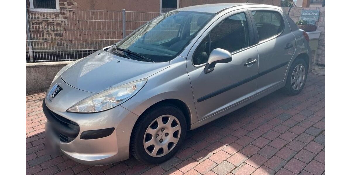Peugeot 207 215.000 km 1.800 &euro; Biedershausen 66917